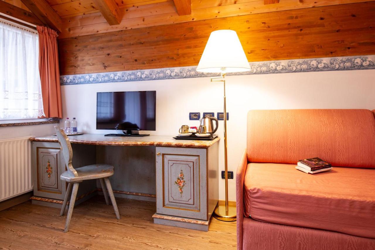 Hotel Cirelle Suite&Spa Canazei Bagian luar foto
